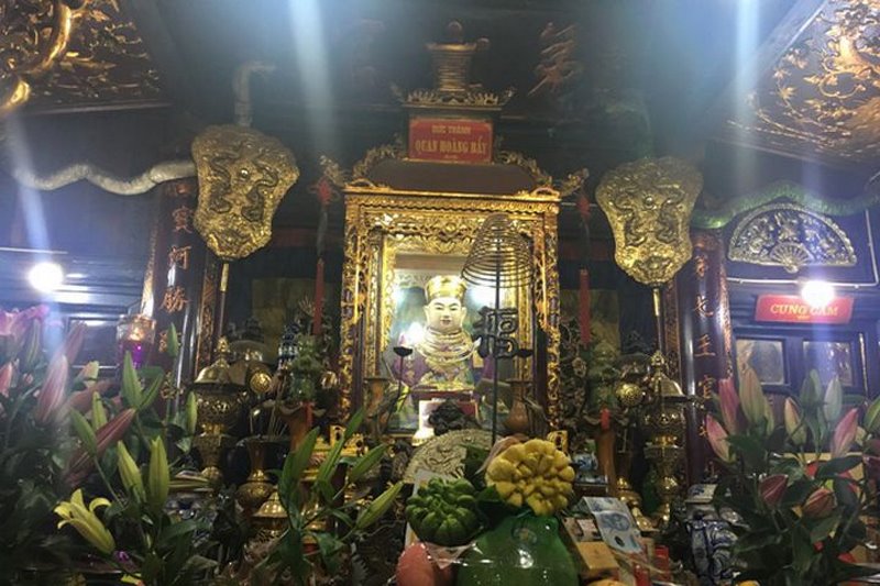 Văn khấn ông Hoàng Bảy để xin lộc đã thông dụng từ lâu